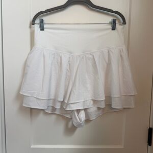 Aerie White Women's Shorts